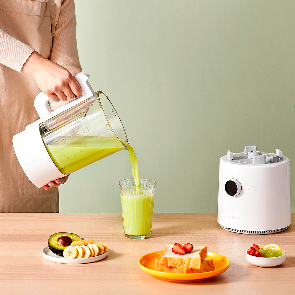 Noże blendera Xiaomi Smart w kielichu ostre noże blendera Xiaomi Smart wewnątrz szklanego kielicha