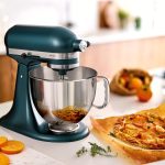 Wybranie miksera Ręczny czy stacjonarny