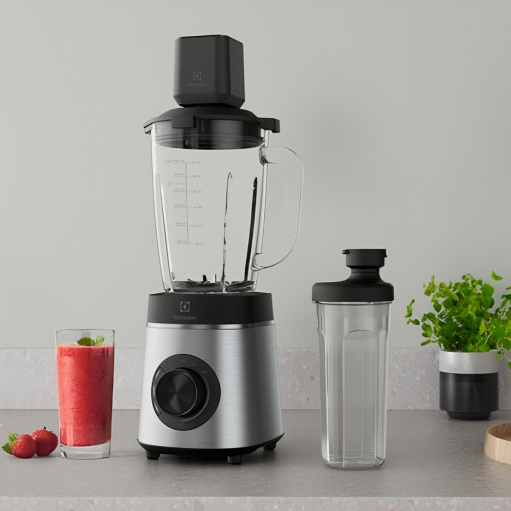 mocny blender do koktajli z dobrym silnikiem
