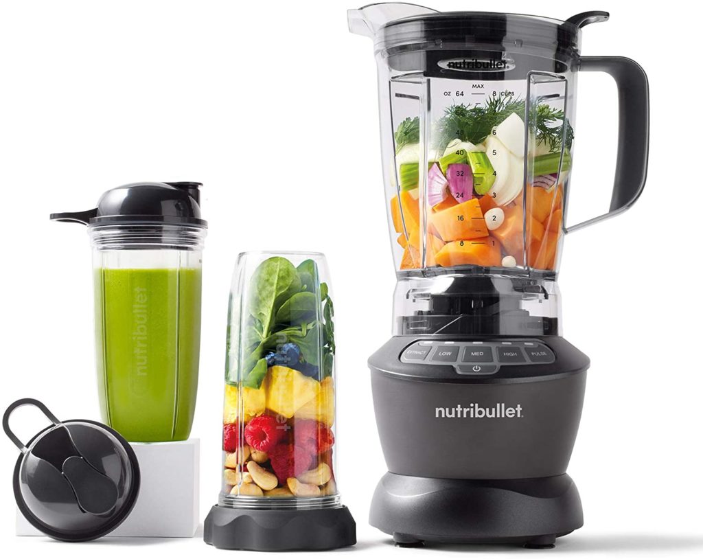 Akcesoria Nutri Bullet: kubki, pokrywki i podstawy na białym tle